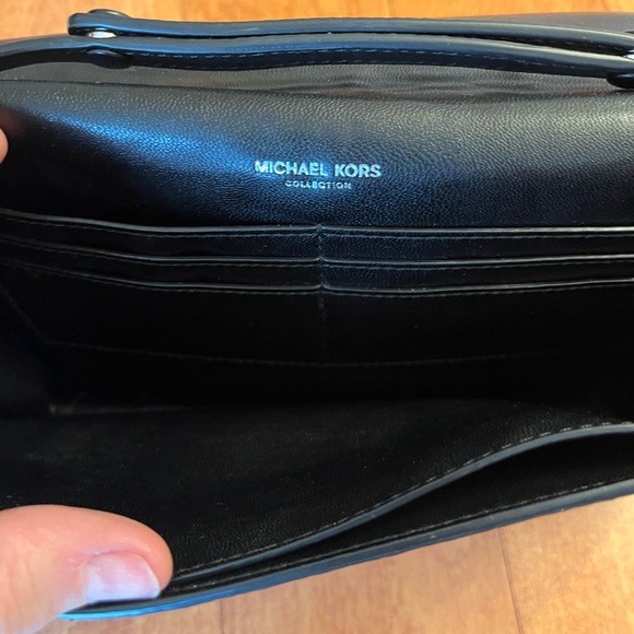 Michael Kors Collection snakeskin handbag - Picture 4 of 16